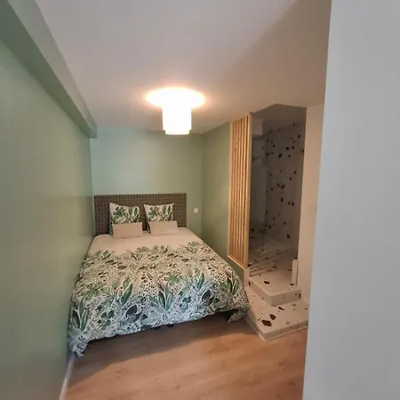En Rez-de-chaussee De Maison Apartamento